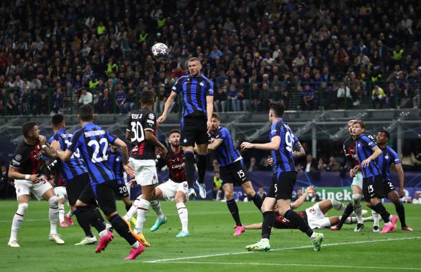 伯恩利足球 伯恩利足球