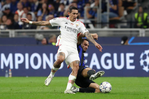 足球队不仅 足球队不仅